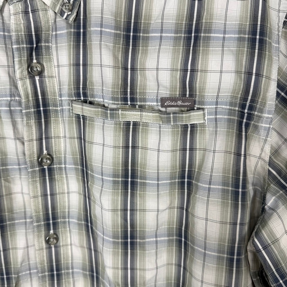 Eddie Bauer Mens XL Plaid Short Sleeve Button Down Shirt Grey Green Hiking Top - Picture 3 of 8